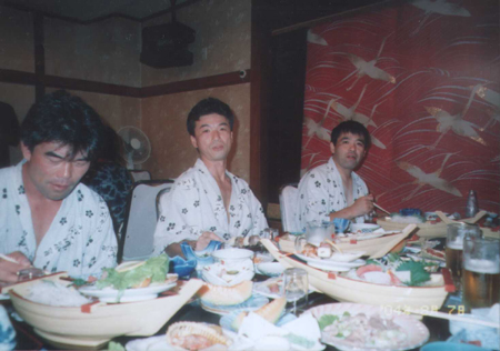 20040018